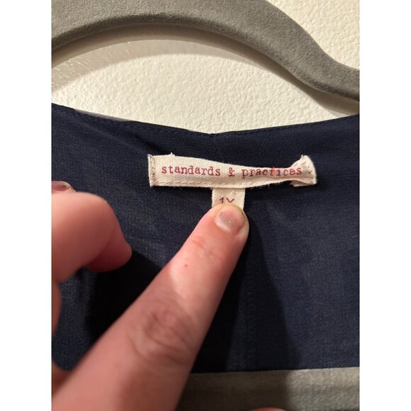 Elegant Black and Gray Maxi Dress - Picture 8 of 13